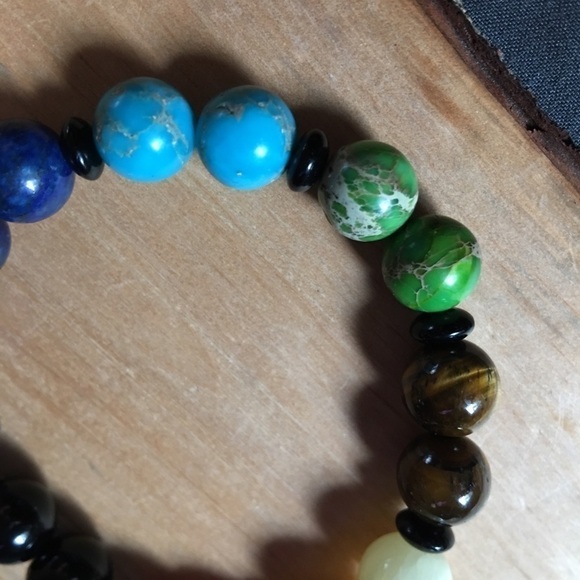 Chakra and black jasper stretch beaded bra… - Picture 3 of 6